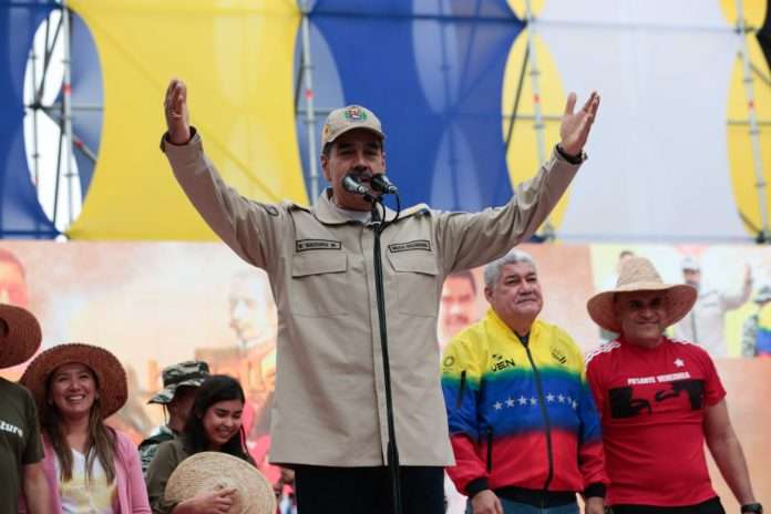 Nicolás Maduro: La casa del pueblo no caerá en manos de un títere del imperialismo