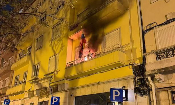 Venezuela denuncia ataque con bombas incendiarias a su consulado en Lisboa