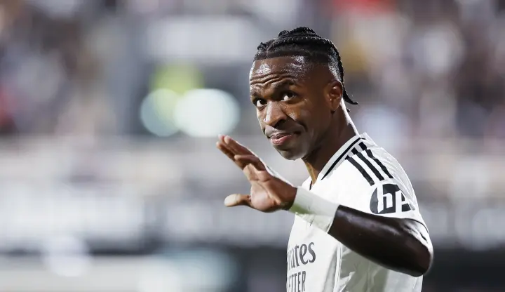 El que se ofreció fue Vinicius