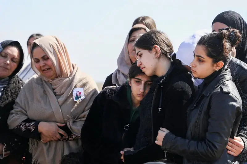 “Ejecutados a sangre fría”: cientos de civiles asesinados en Siria en una escalada de violencia que ha dejado más de 1.000 muertos en dos días, según una ONG