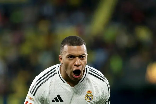 Real Madrid Mbappé exhibe sus galones de estrella y lidera la reacción del Madrid