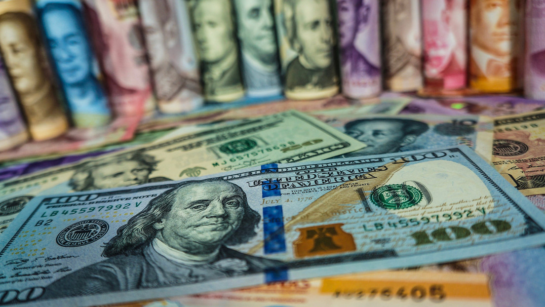 El dólar podría perder su corona en el mundo