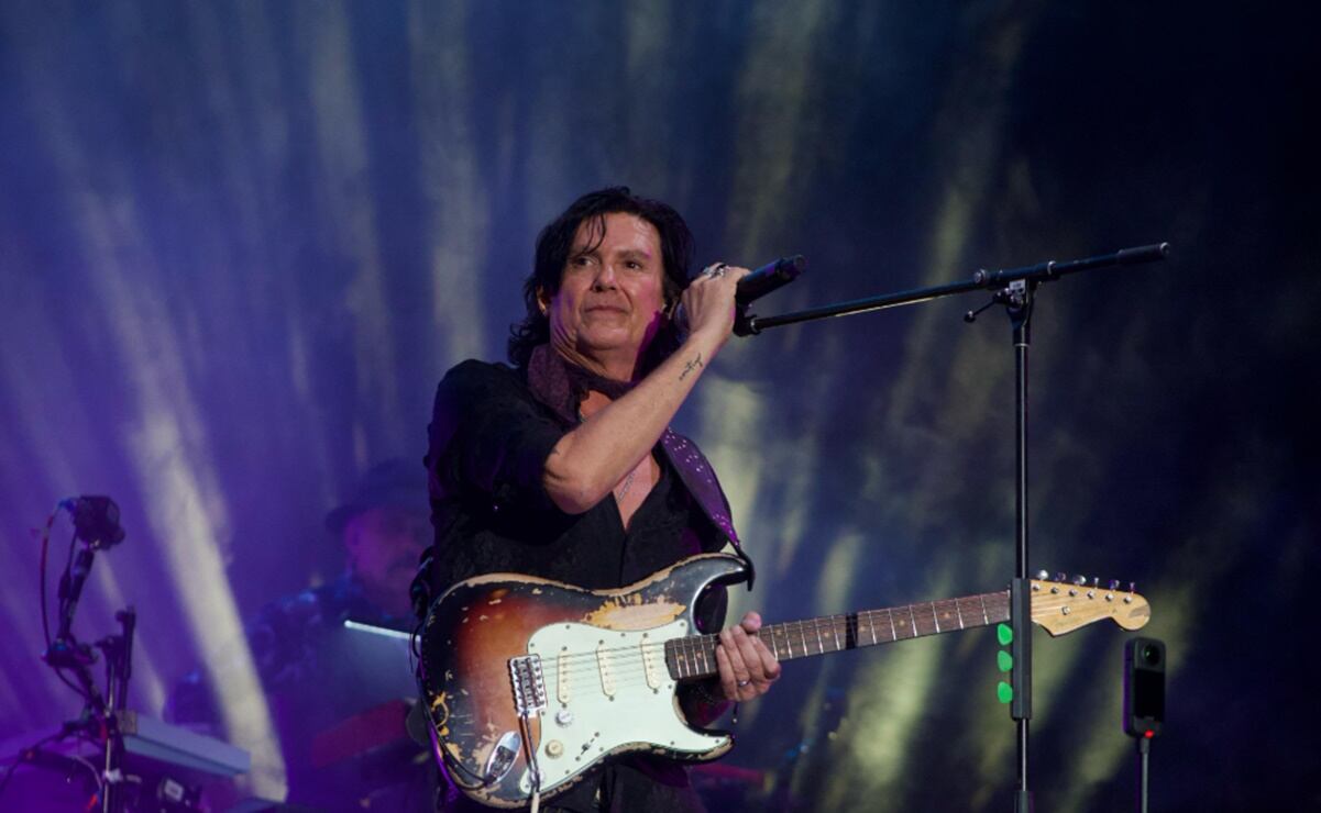 Caifanes dedica un emotivo homenaje a la lucha feminista en el Vive Latino