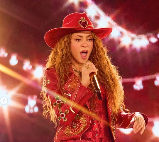 Con “El Jefe” Shakira puso a vibrar México