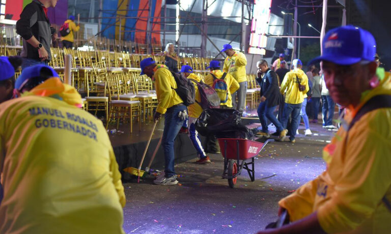 Gobernación despliega operativo especial de limpieza tras el Gran Desfile de Carnaval 2025