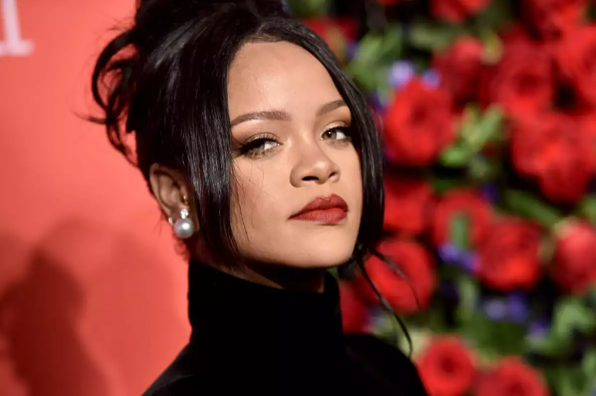 Rihanna responde a quienes critican los nombres de sus hijos RZA y Riot