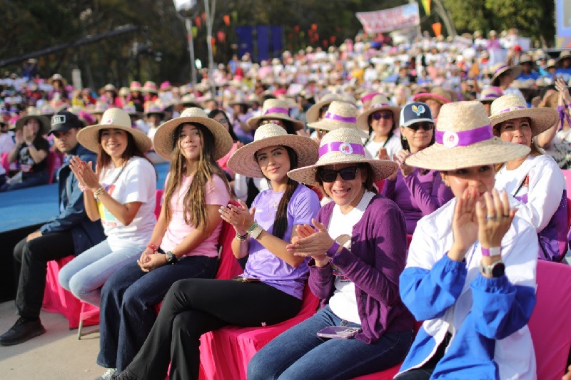 Presidente Nicolás Maduro  anuncia la creación de la Escuela de Liderazgo Femenino Nora Castañeda