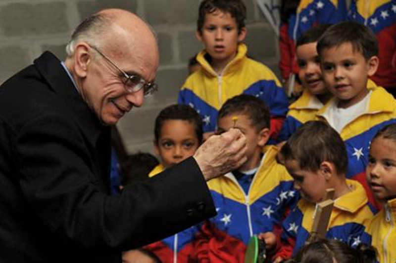 Jefe de Estado recuerda trayectoria del maestro José Antonio Abreu