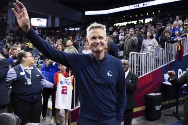 Steve Kerr hace historia en los Warriors y Jokic mete 40… para perder