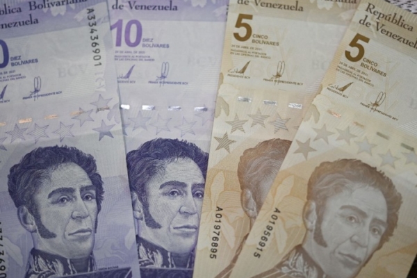 Incrementó 8% en bolívares: Pagan bono “Contra la Guerra Económica” de marzo a pensionados