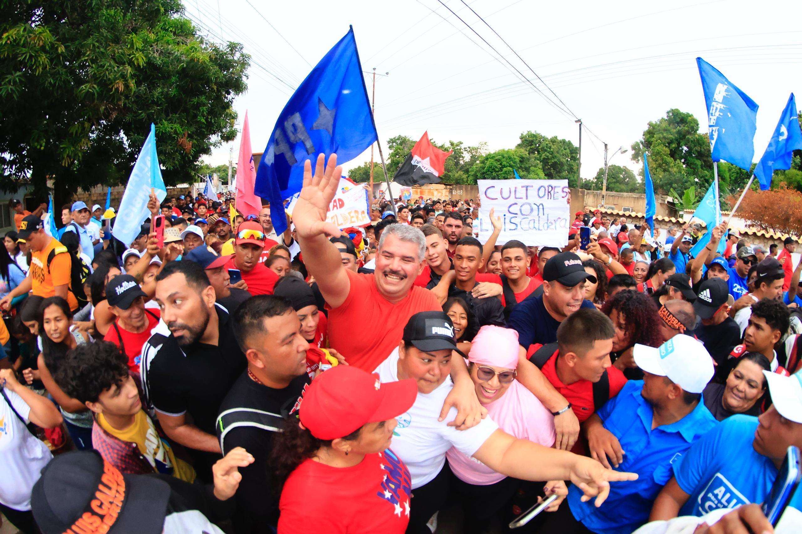 Luis Caldera arranca su campaña por la gobernación del Zulia con masivo apoyo popular