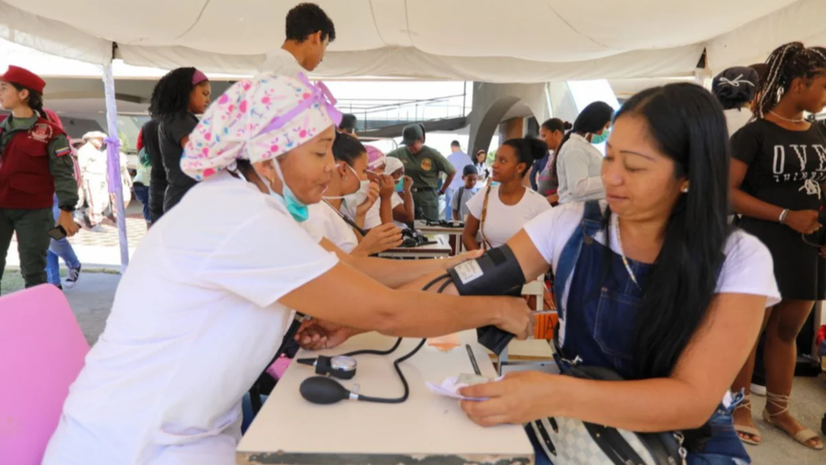 Ministerio del Poder Popular para la Salud despliega 650 puntos de atención médica para Semana Santa 2025