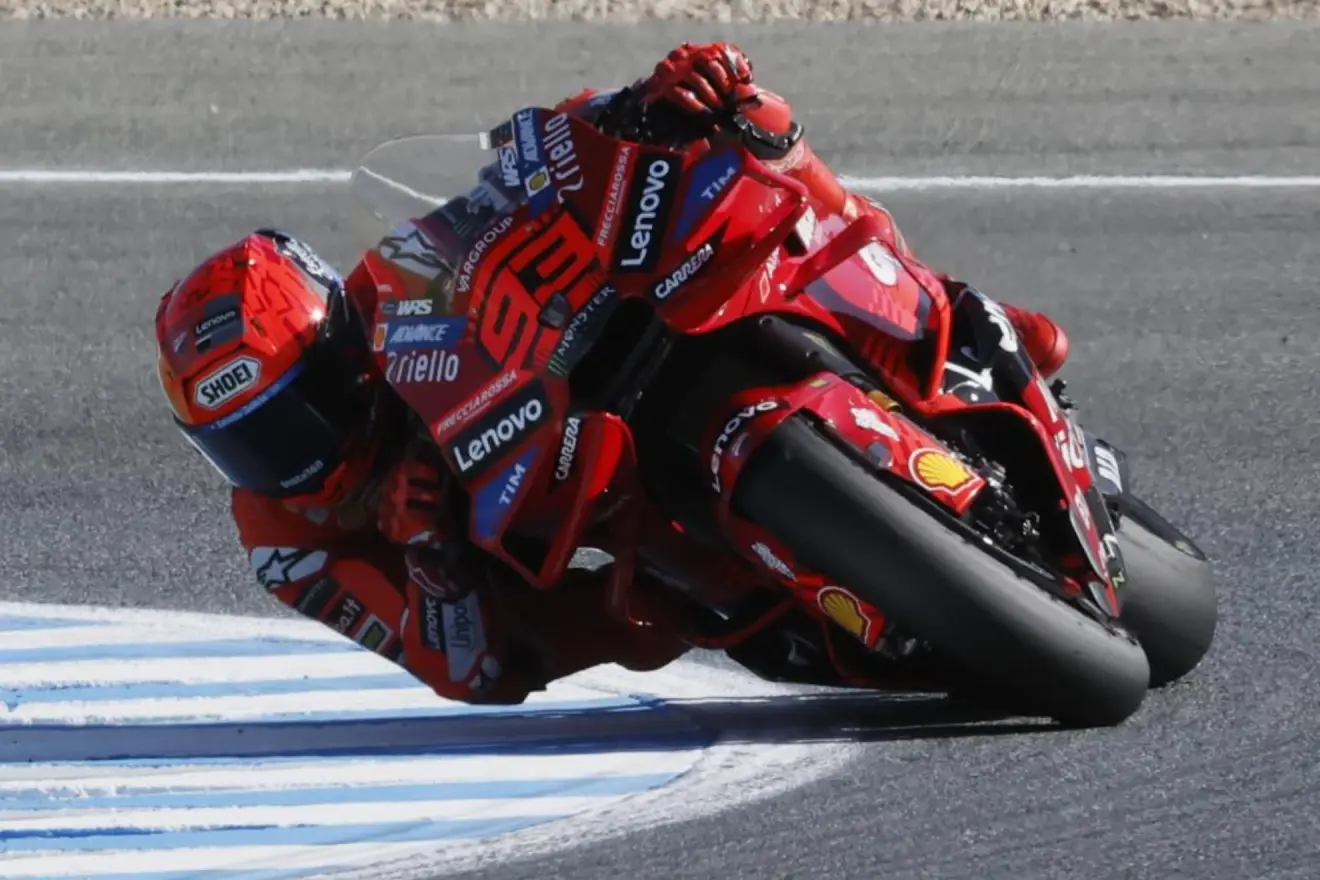 Marc Márquez triunfa en Jerez y mantiene el pleno en los Sprint