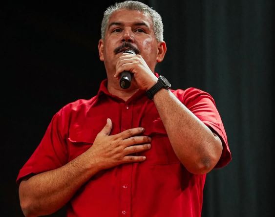 Luis Caldera inscribe su candidatura a la Gobernación del Zulia por el PSUV y el GPP ante el CNE