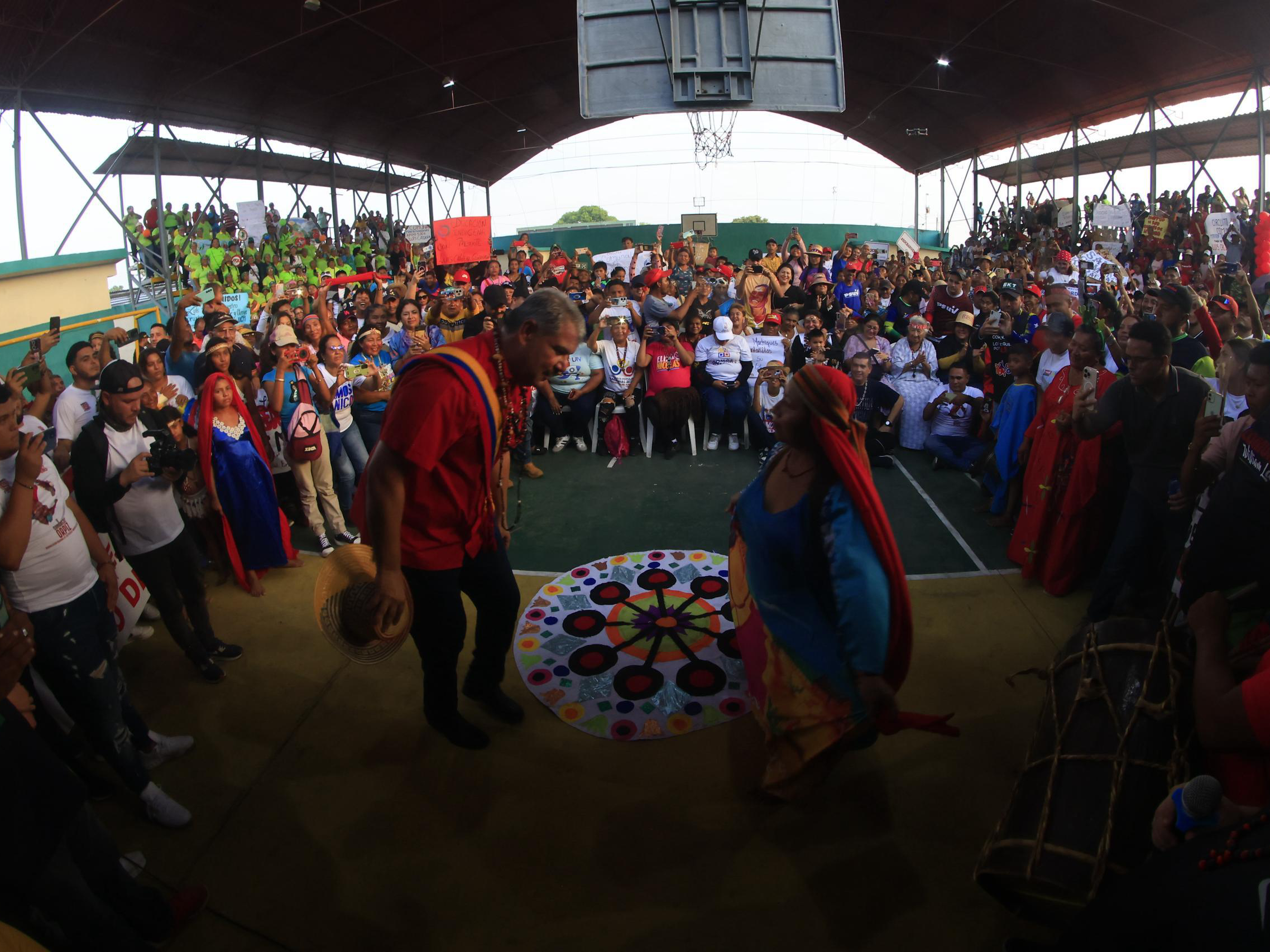 Candidato a la Gobernación Luis Caldera refuerza compromiso con Machiques durante gira por el Zulia