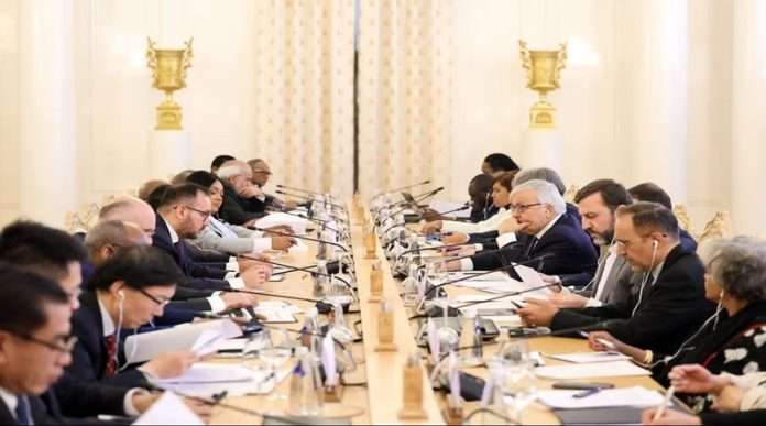 Grupo de Amigos de la ONU exige fin de medidas coercitivas y maltrato a migrantes