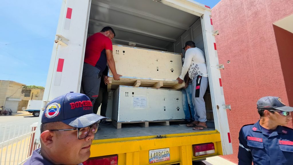 Gobierno Bolivariano dota al Municipio Mara con 26 máquinas de diálisis para nueva clínica de hemodiálisis