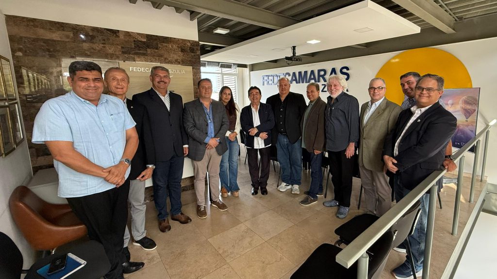 Luis Caldera expone su plan de gobierno ante Fedecámaras Zulia en busca de consensos con el sector empresarial