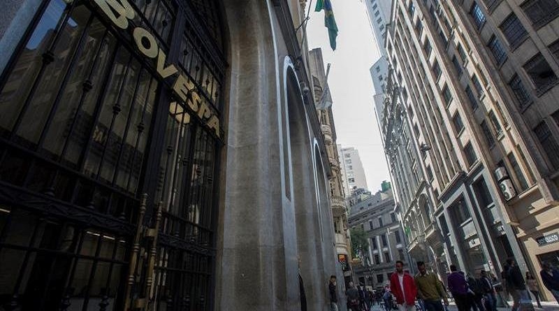 Venezuela anota nueva alza mientras las bolsas de Sudamérica caen en picada