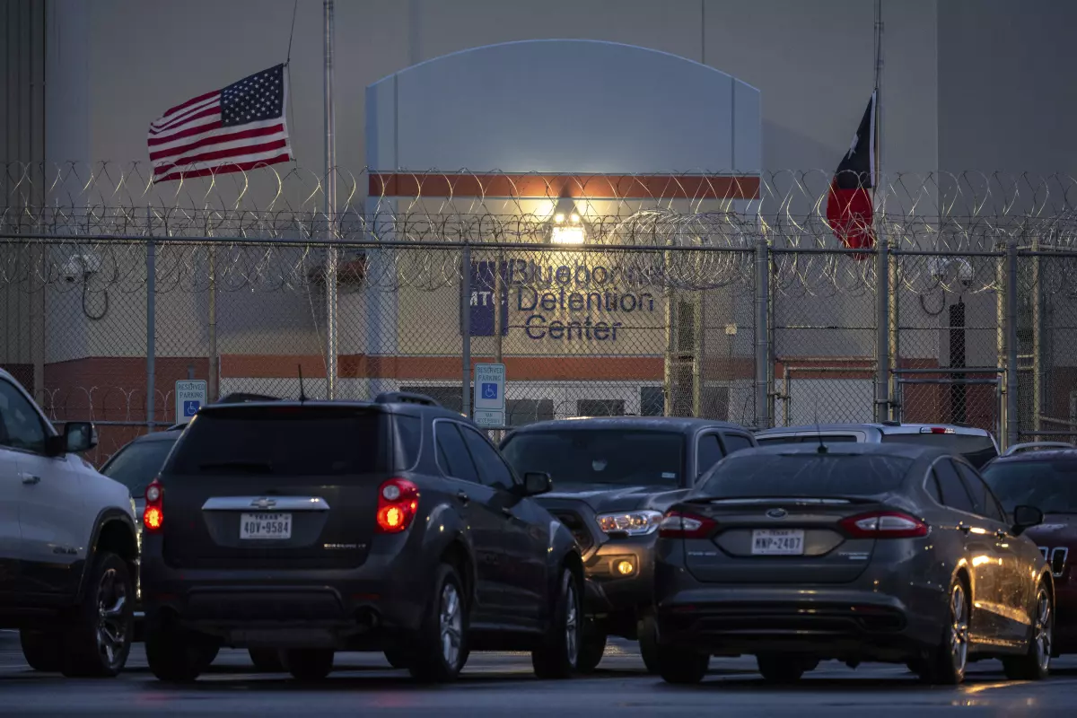 Venezolanos que EEUU deportaría por ley de tiempos de guerra tendrían 12 hrs. para decidir si apelan