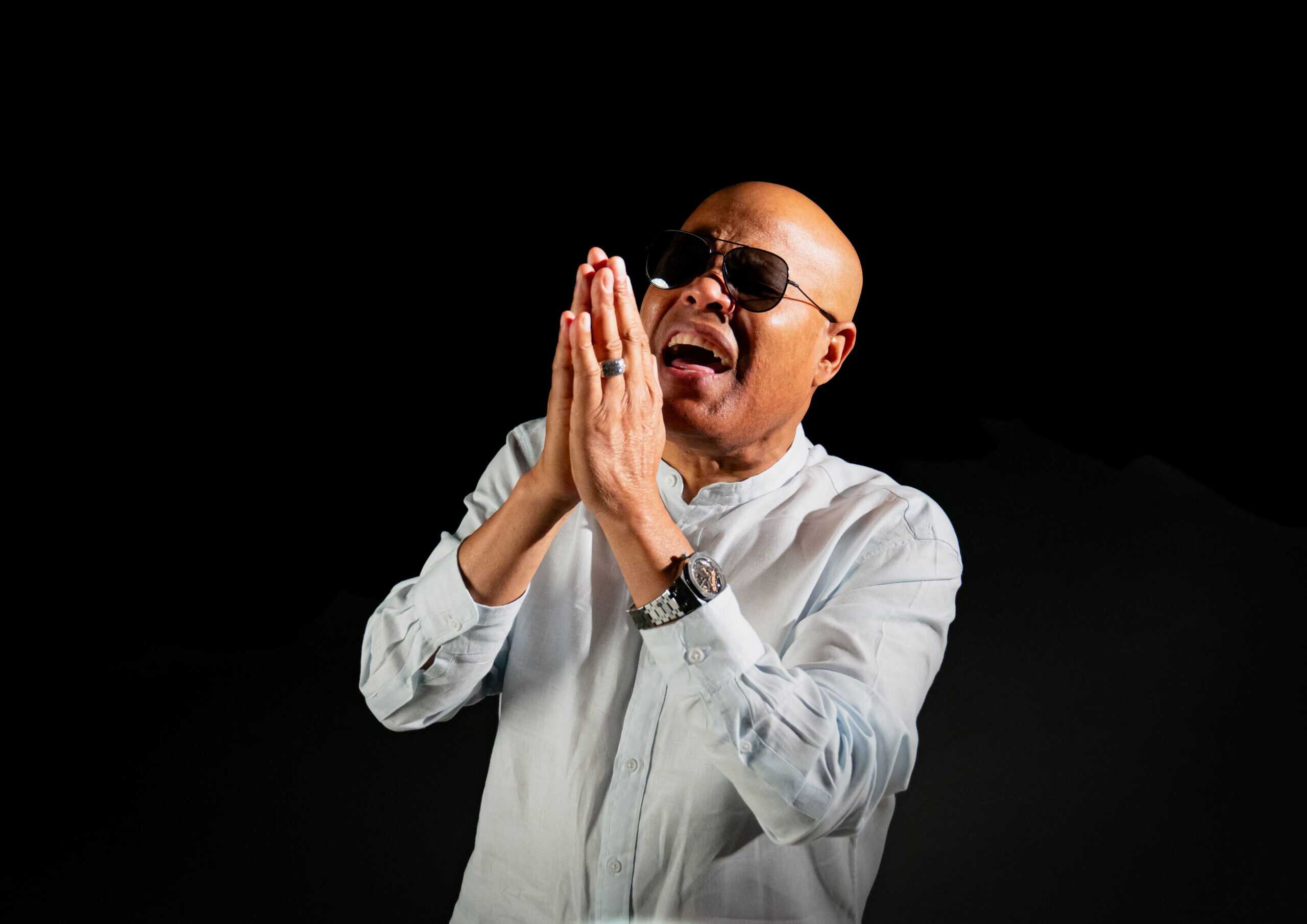 La música de Rubby Pérez en joropo y chino: Emotivo homenaje viral