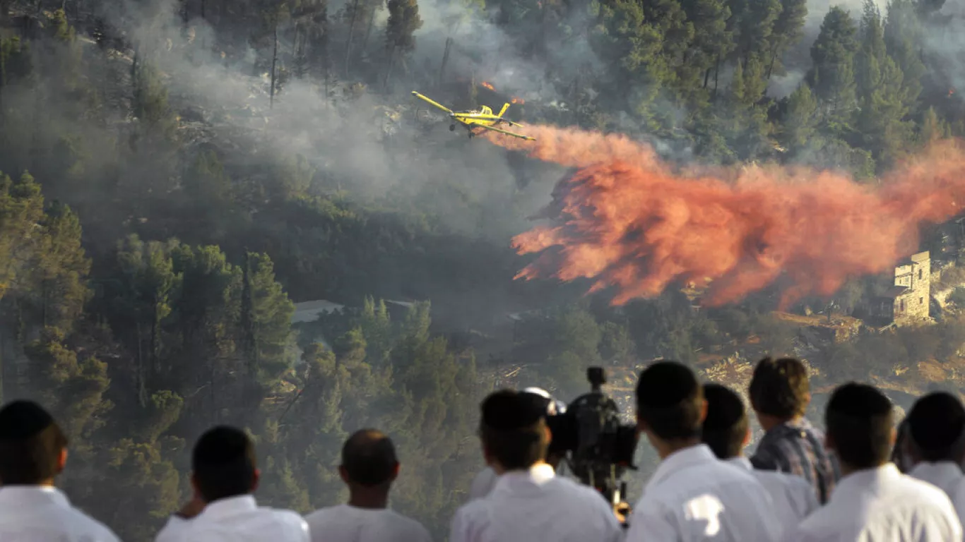 Varios incendios en las montañas de Jerusalén elevan la alerta al máximo y dejan 12 personas heridas