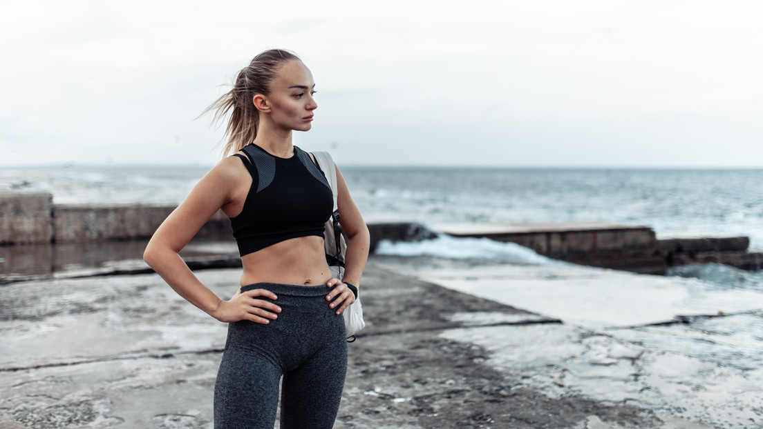El poder de lo simple: 5 rutinas viables que transforman la salud sin máquinas de gimnasio