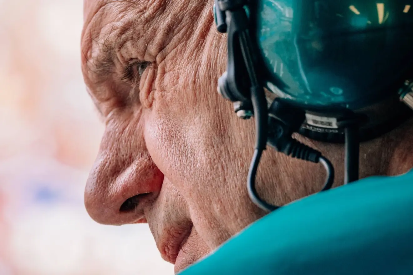 Revela un problema serio en el simulador de Aston Martin, que se inauguró en 2024, y que poder ganar se retrase a 2027, pero abre una puerta a la esperanza