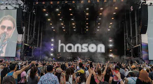 Hanson regresa con fuerza al Tecate Emblema; “MMMBop” despierta la memoria de una generación