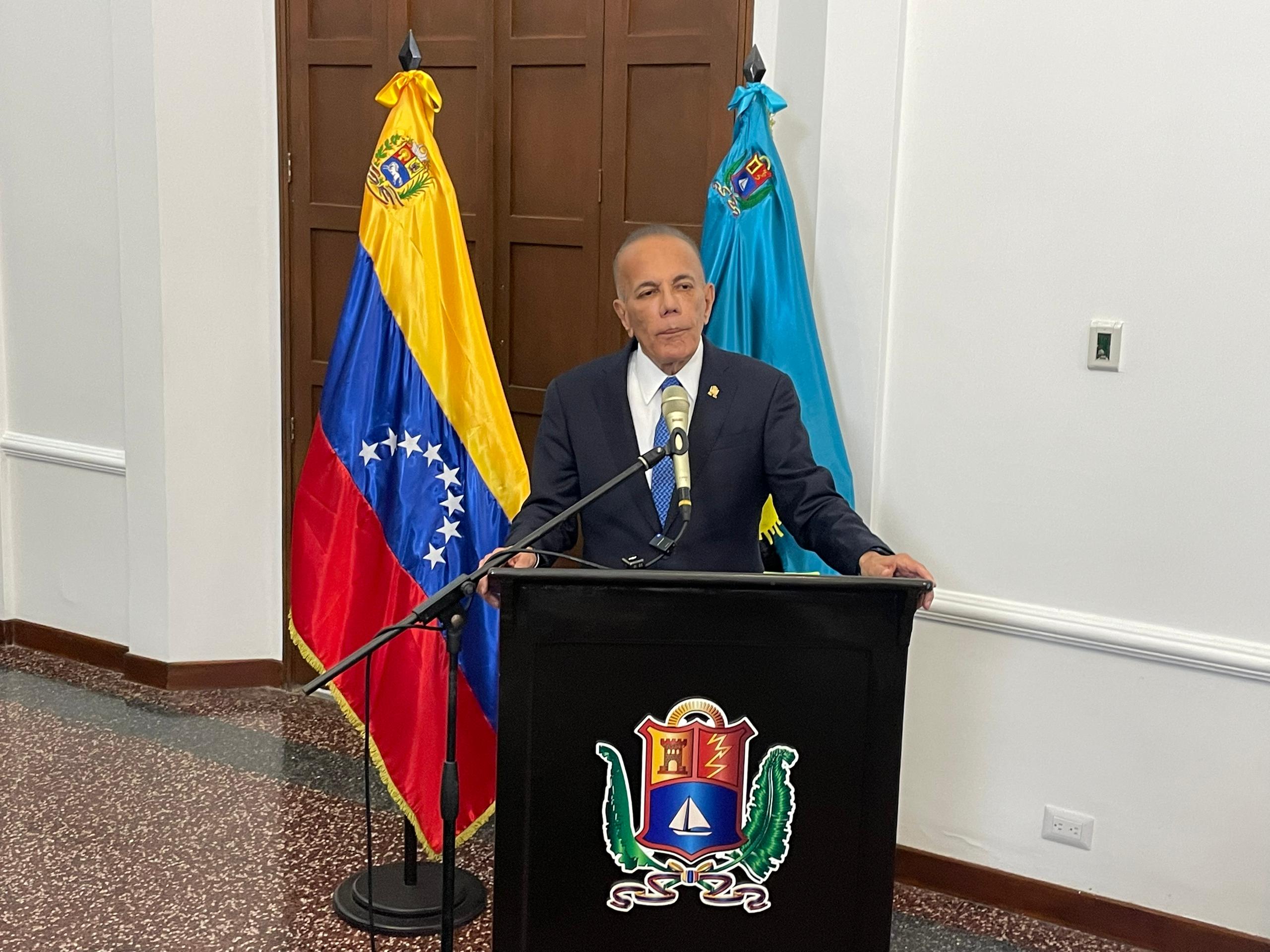 Manuel Rosales reconoce resultados electorales y ratifica compromiso con la lucha política