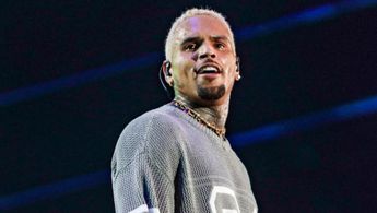 Chris Brown, ex pareja de Rihanna, fue detenido por agresión en discoteca