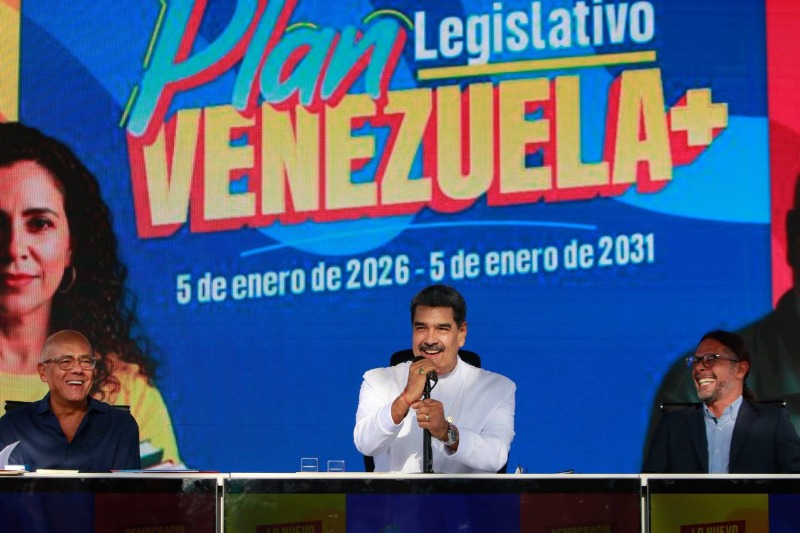 Maduro destaca rol de la Asamblea Nacional en la recuperación económica del país