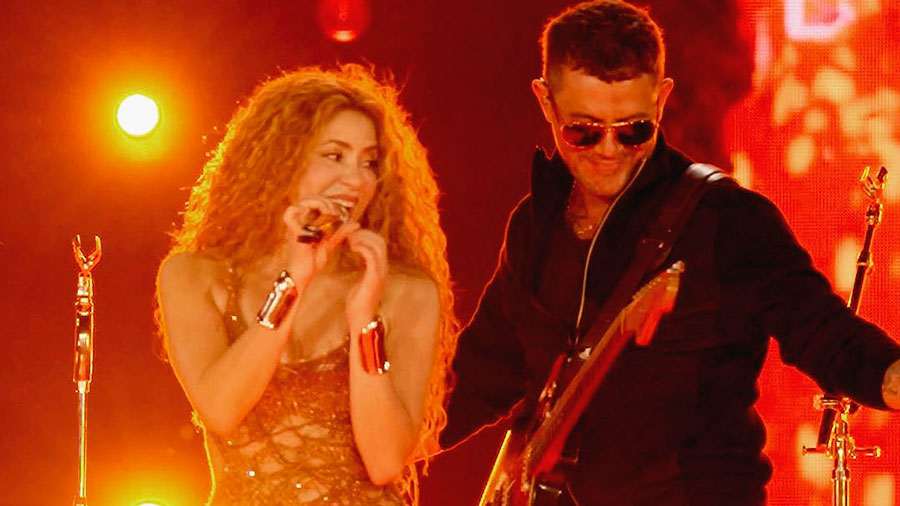 Estreno! Shakira y Alejandro Sanz anuncian videoclip de “Bésame” para este jueves