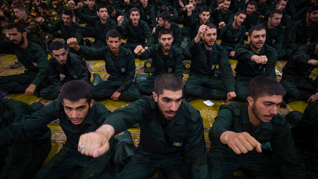 “Los invasores deben esperar respuestas que les harán arrepentirse”: Los CGRI tras el ataque de EE.UU.