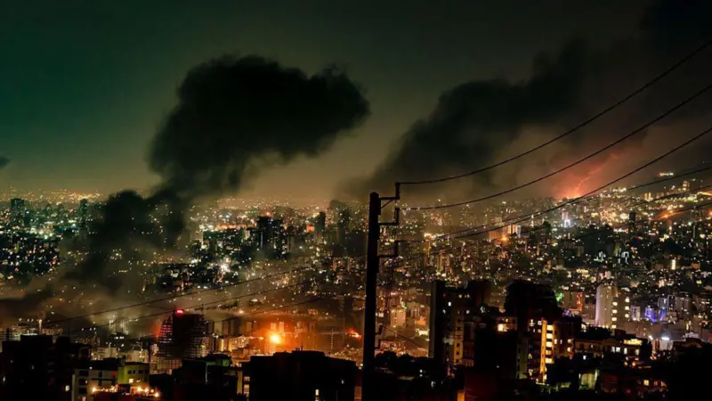 “No dejen que la hermosa Teherán se convierta en Gaza”: los residentes en la capital de Irán relatan su conmoción mientras Trump llama a evacuar “inmediatamente” la ciudad