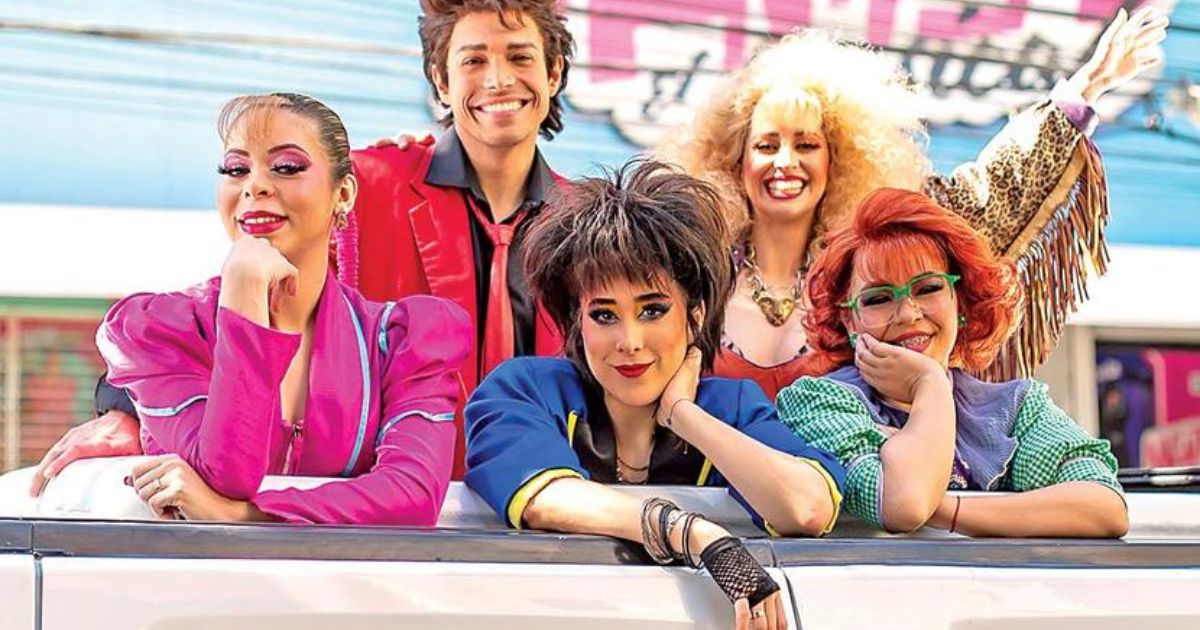 Belinda ama interpretar a Daniela en la serie “Mentiras”; con su voz honra a Amanda Miguel