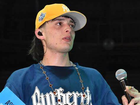 Peso Pluma condena redadas antimigrantes en EU; hace un llamado a la unidad y lucha pacífica