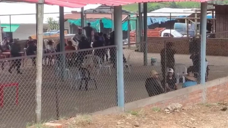 Gobierno de Colombia condena secuestro de al menos 57 militares en la región del Cauca