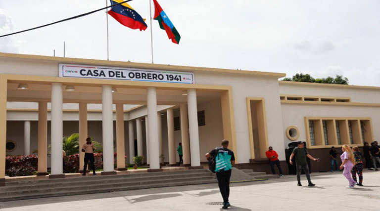 Presidente Maduro reinaugura Complejo Cultural y Deportivo Casa del Obrero en Propatria