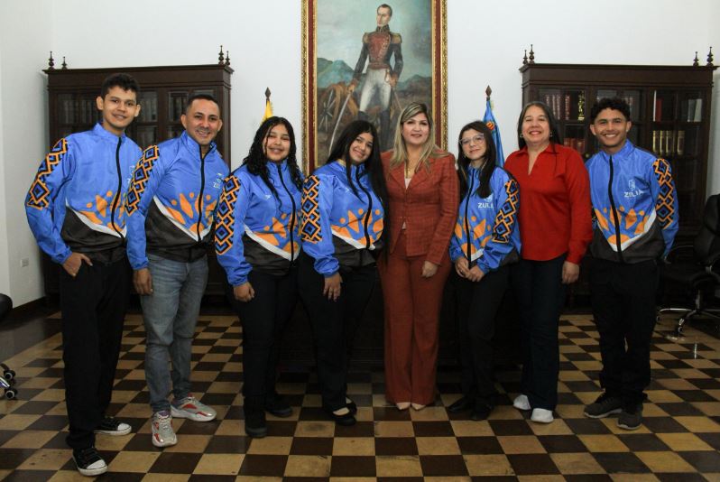 Estudiantes zulianos con los mejores promedios viajarán a Rusia para el Festival Vela Escarlata