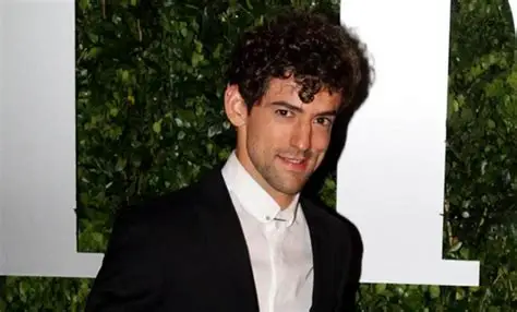 Luis Gerardo Méndez habla de su paso por “La familia P. Luche”; este fue el personaje que lo llevó al estrellato