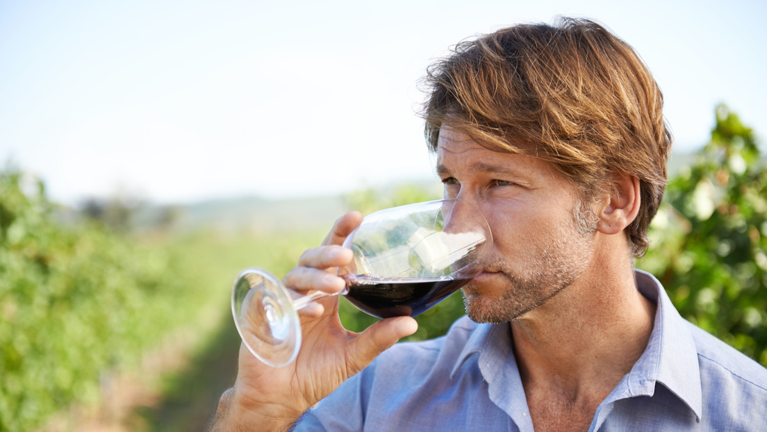 Descubrió que tenía cáncer tomando vino