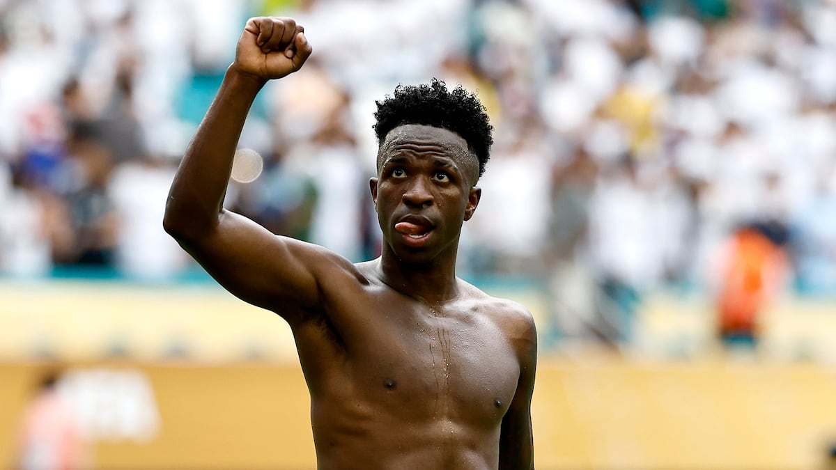 El Madrid intenta evitar una guerra de salarios con Vinicius