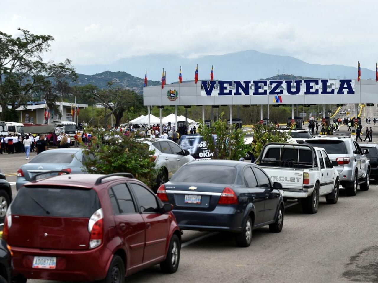 Venezuela reabre frontera con Colombia tras cierre temporal por elecciones