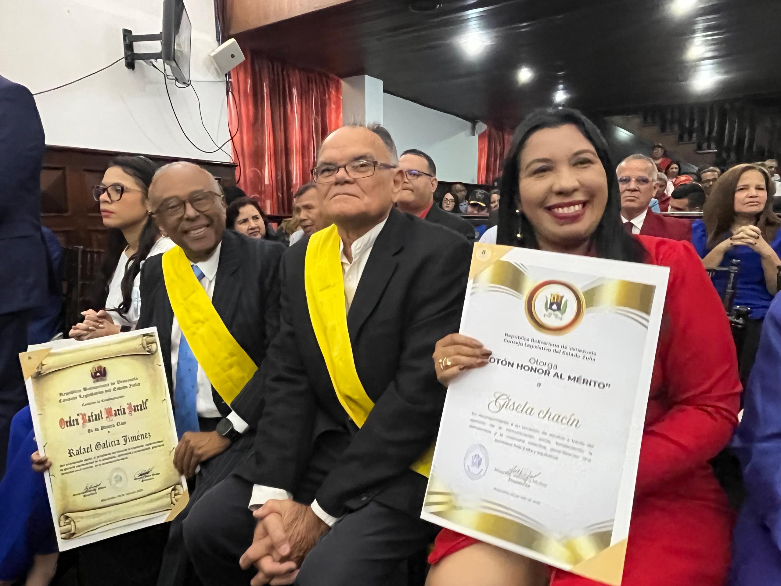 CLEZ rinde homenaje a periodistas zulianos en el Día Nacional del Periodista