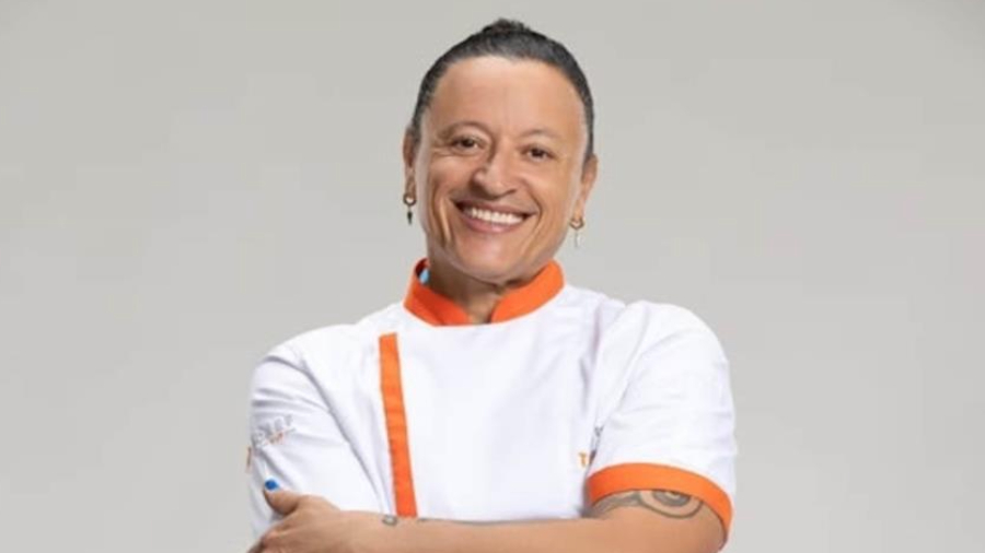 Elvis Crespo sana con música y cocina en su año más transformador