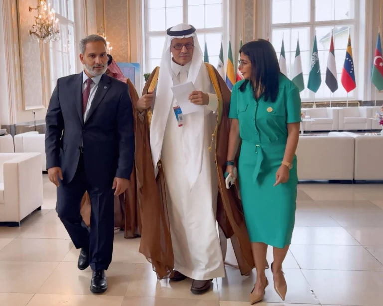 Rodríguez en la OPEP: Llama a frenar agresiones contra naciones petroleras y alerta sobre impacto de sanciones