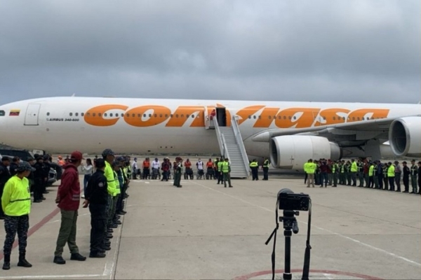Arribaron al país 203 venezolanos repatriados desde EE. UU