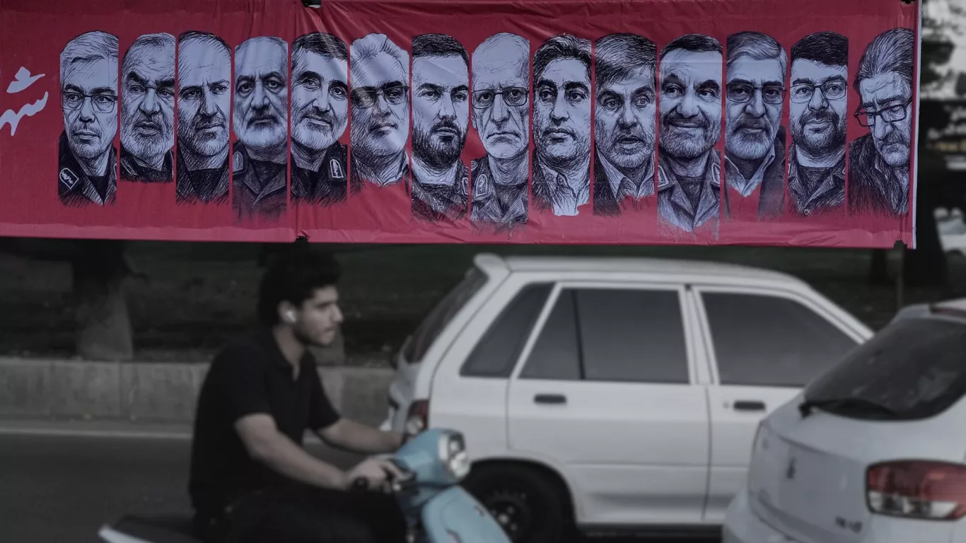 Irán ha trasladado a sus científicos nucleares a lugares seguros ante un posible nuevo ataque