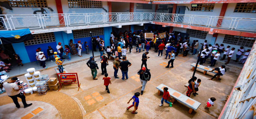 Gobernador del Zulia activa “Plan Cayapa” para rehabilitar 54 escuelas antes del inicio del año escolar